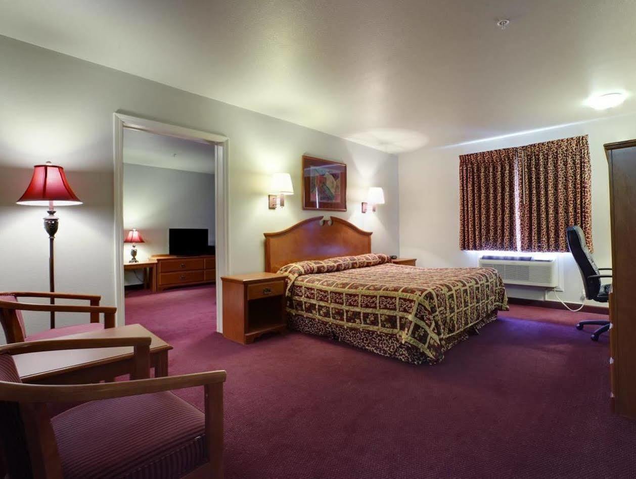 America'S Best Value Inn & Suites Gallup Εξωτερικό φωτογραφία