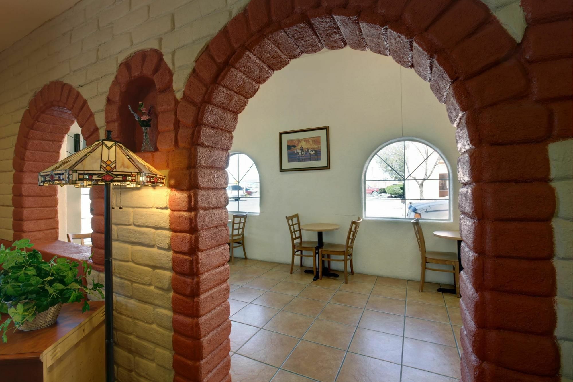 America'S Best Value Inn & Suites Gallup Εξωτερικό φωτογραφία